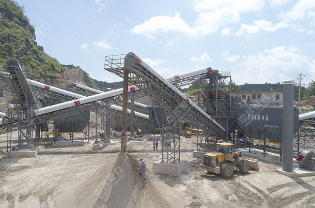 每小時(shí)300噸砂石料生產(chǎn)線(xiàn)設(shè)計(jì)方案