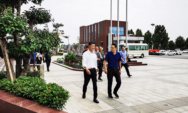 焦作市副秘書長(zhǎng)侯志強(qiáng)一行蒞臨中譽(yù)鼎力考察調(diào)研